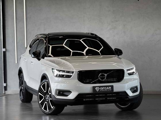VOLVO XC40 1.5 T5 RECHARGE R-DESIGN GEARTRONIC
